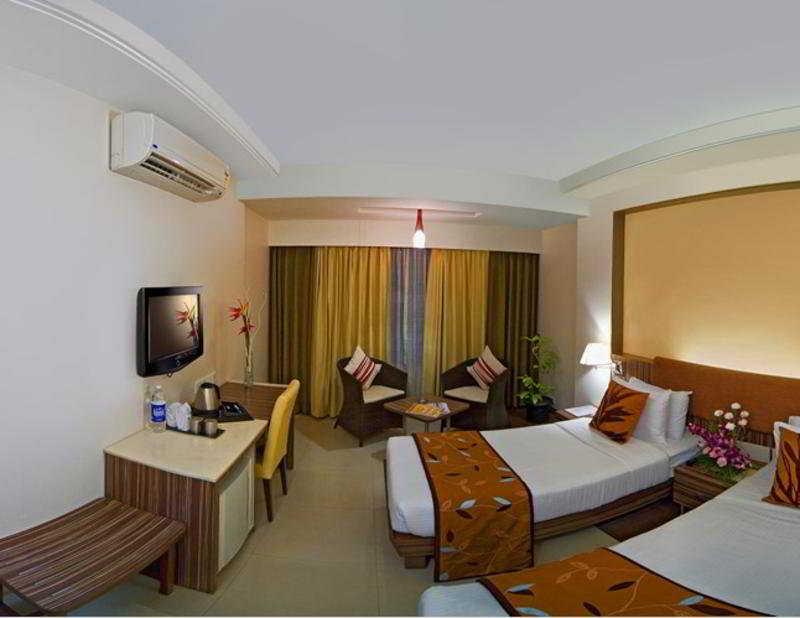 Kapila Business Hotel Pune Dış mekan fotoğraf