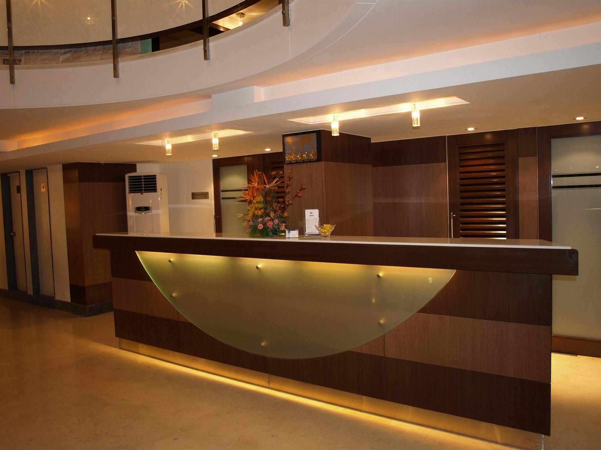 Kapila Business Hotel Pune Dış mekan fotoğraf